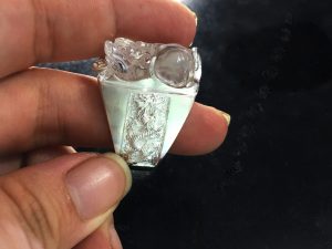 nhẫn tỳ hưu bạc